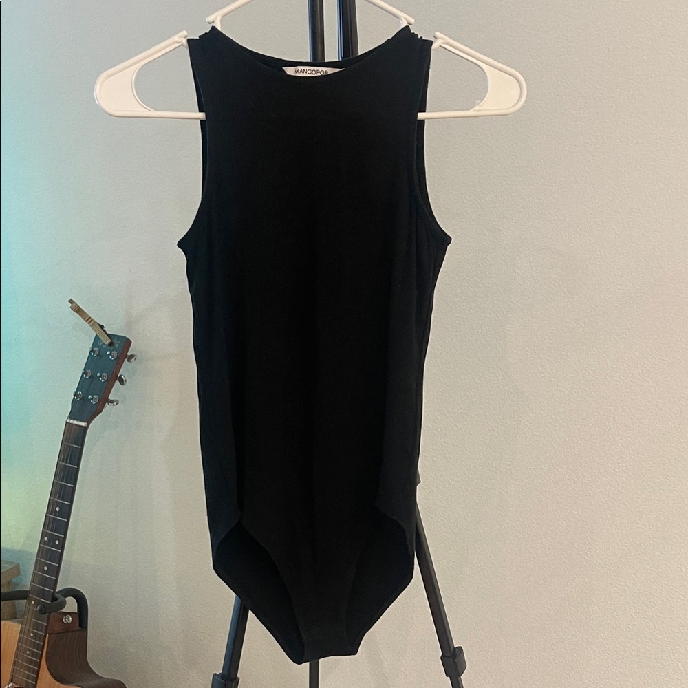 Elegant Black Sleeveless Bodysuit